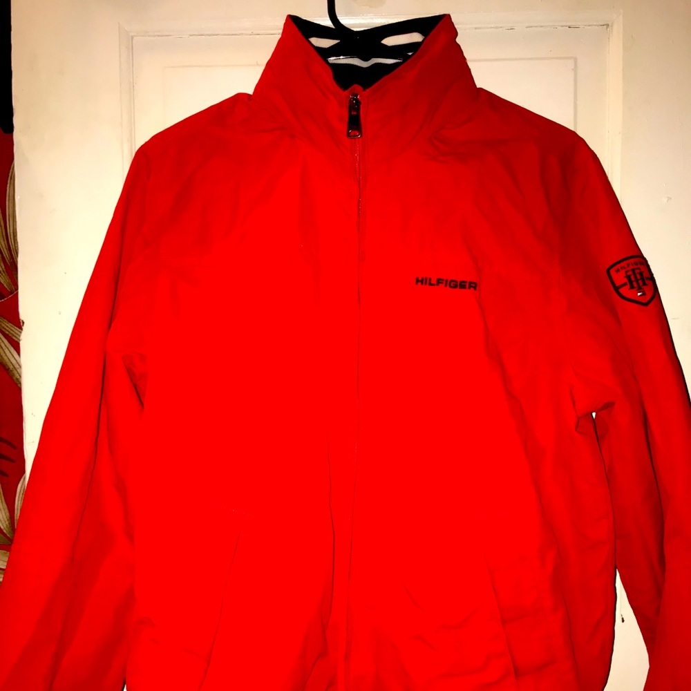 Tommy Hilfiger Rain bomber w/ Hoodie compartment